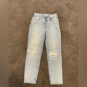 Denim Forum- Boyfriend loose jeans (with rips)
